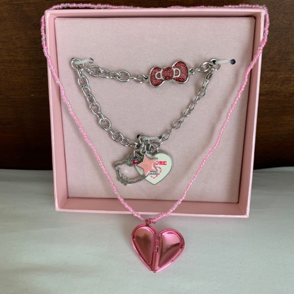 Sanrio Hello Kitty NEW Charm Bracelet & Hello Kitty Heart Locket Necklace - Picture 2 of 13